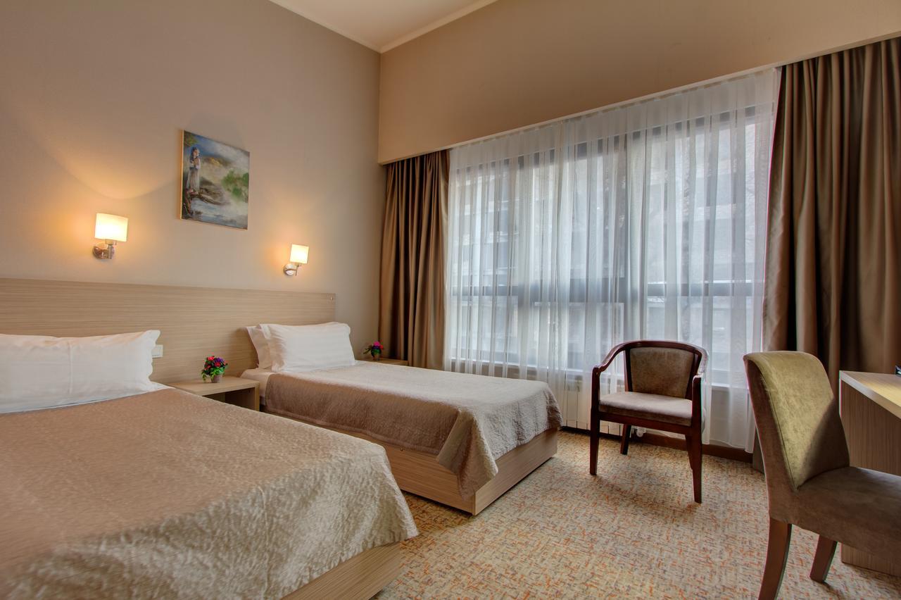 Bishkek Boutique Hotel Luaran gambar